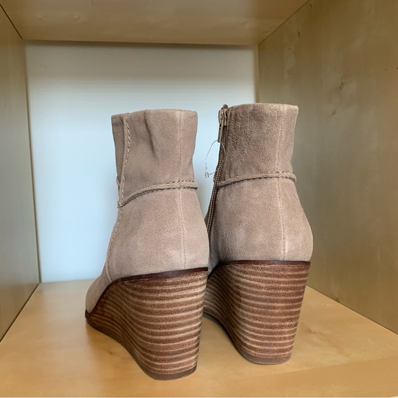 Lucky Brand LP-Zolinni Cow Split Suede Wedge Ankle Booties Size 9 - Picture 3 of 9